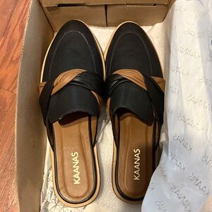 Kaanas Black and Tan Braided-Accent Slip-On Mules
